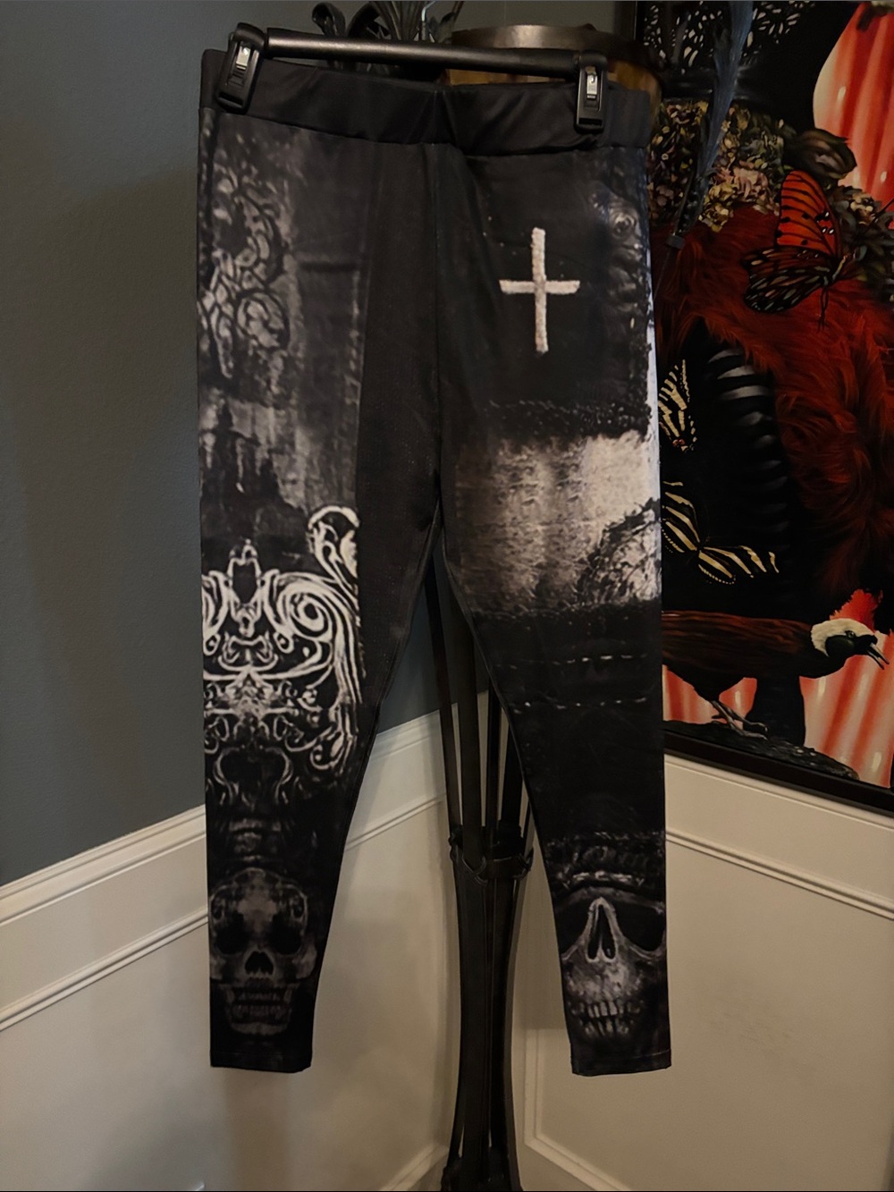 Halloween Black & Gray Gothic Skull Cross Leggings - Halloween store - M